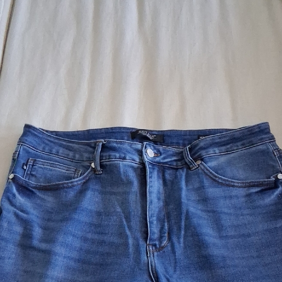 Judy Blue Classic Denim Jeans - Picture 4 of 5